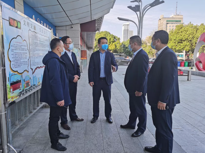 王曉深入徐坊客運站督查文明創(chuàng)建、疫情防控及安全生產(chǎn)工作