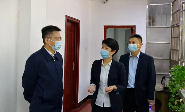 肖良芝督導廣告分公司黨的二十大召開前安全維穩(wěn)及復工復產工作