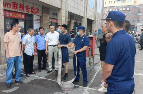 長運(yùn)物業(yè) 聯(lián)合西湖消防大隊組織開展“一警六員”專業(yè)培訓(xùn)考核活動