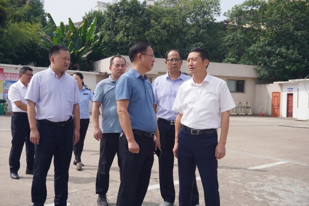 撫州長運(yùn) 江志堅(jiān)一行督導(dǎo)撫州長運(yùn)“中秋、國慶”節(jié)前安全生產(chǎn)工作