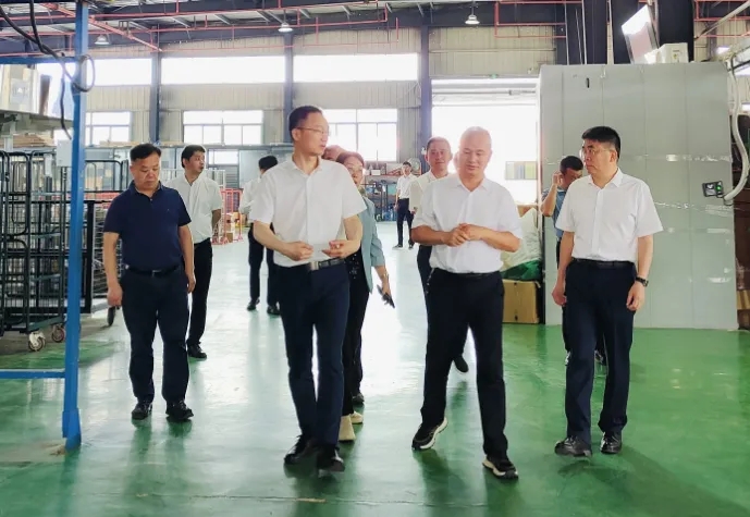 九江長運:九江市領(lǐng)導(dǎo)調(diào)研永修公司客貨郵及運輸工作