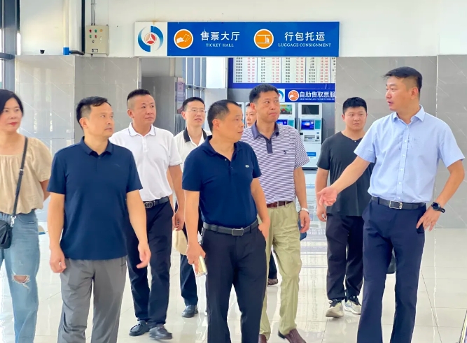 鄱陽長運:上饒市交通運輸綜合服務中心領導到鄱陽長運檢查安全生產(chǎn)工作